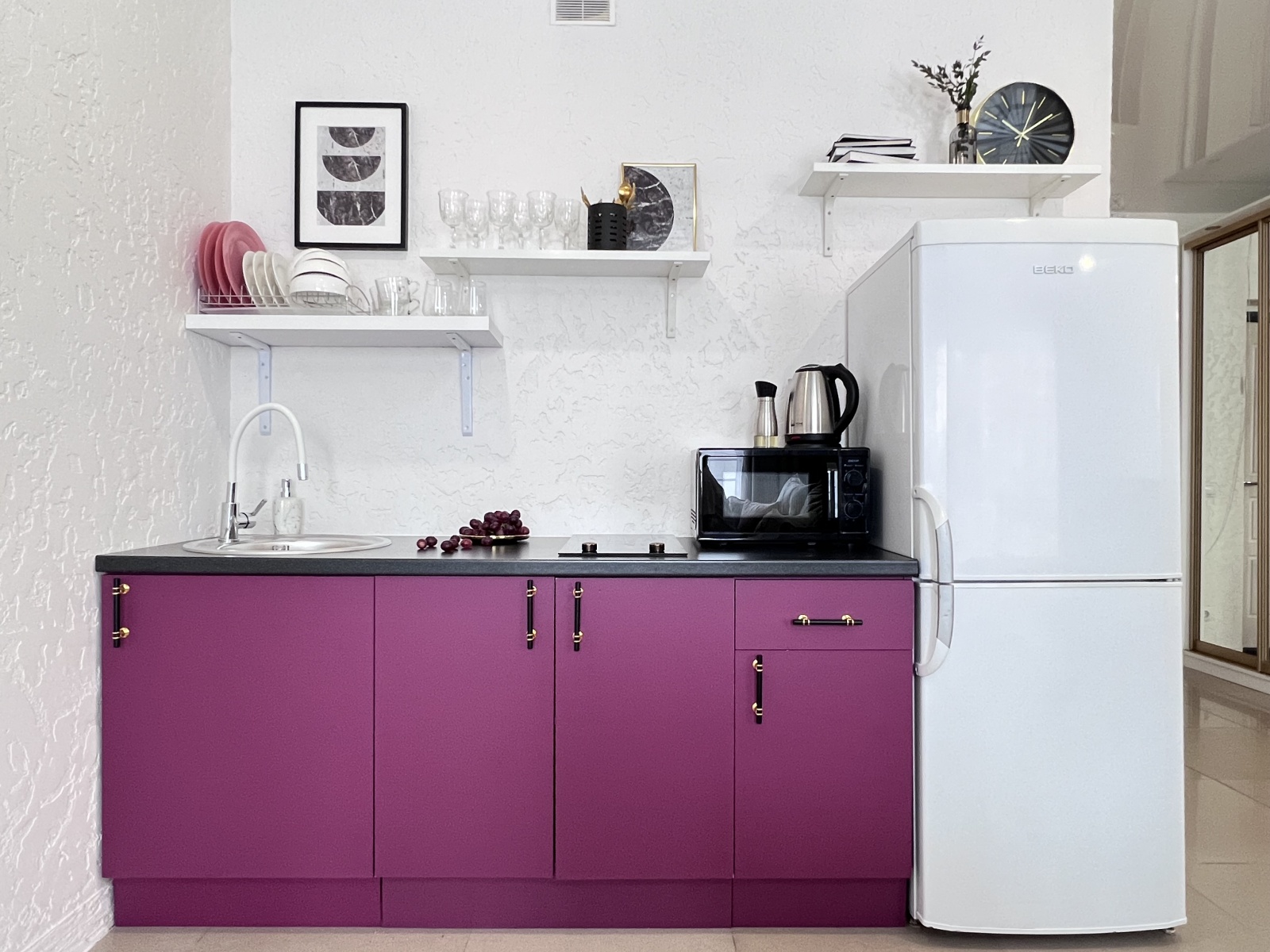 Студия с изюминкой на берегу реки