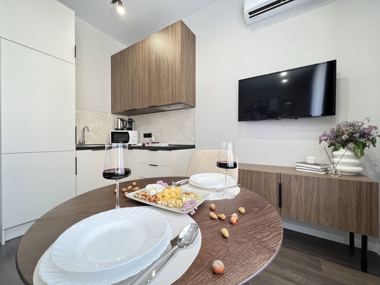 comfortable apartments for business people