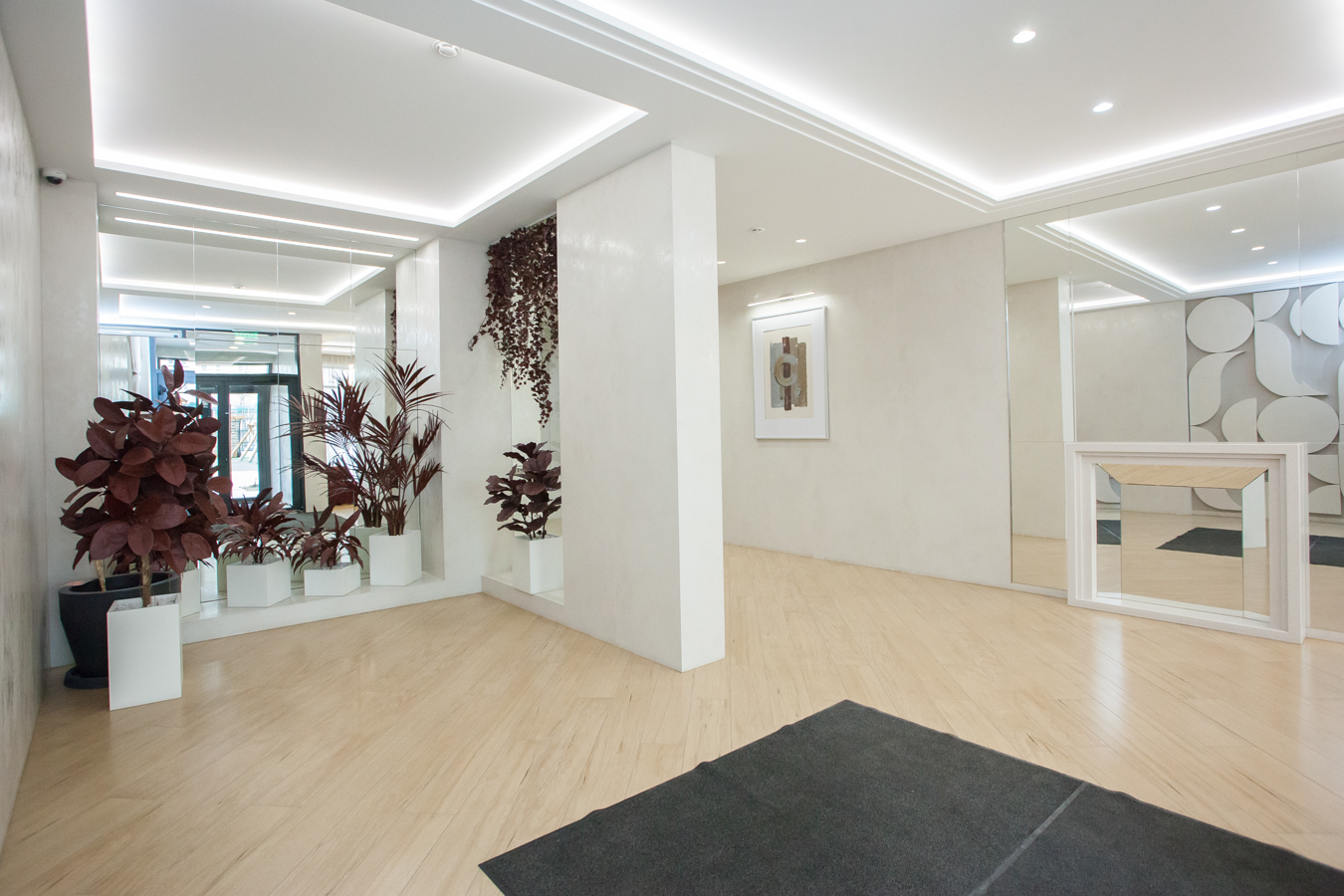 Квартира-студия в доме бизнес-класса в центре Новосибирска 