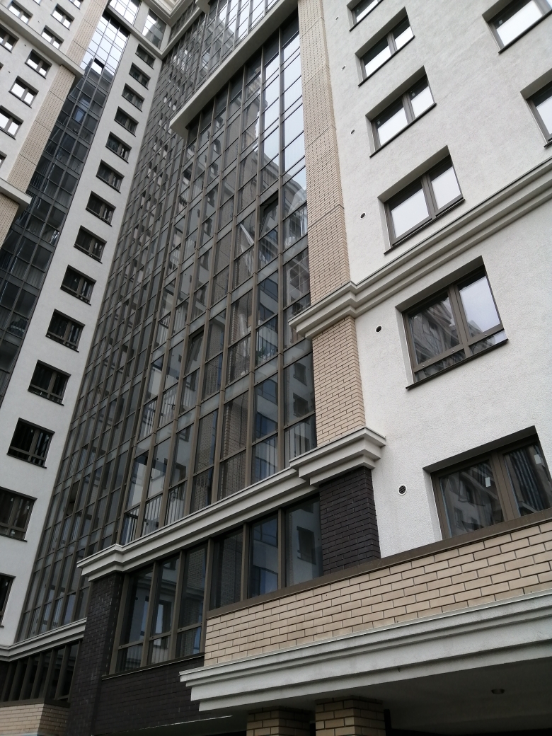 Новая квартира - студия рядом с метро