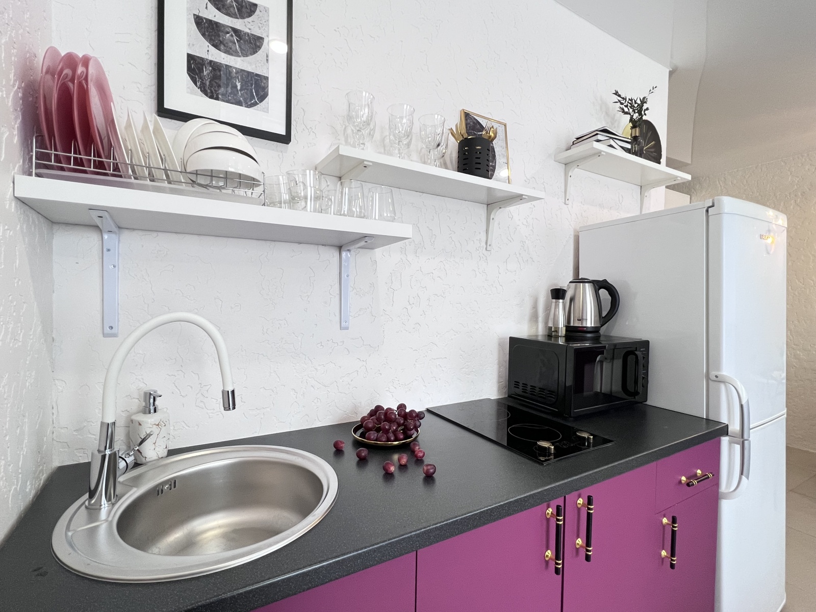 Студия с изюминкой на берегу реки