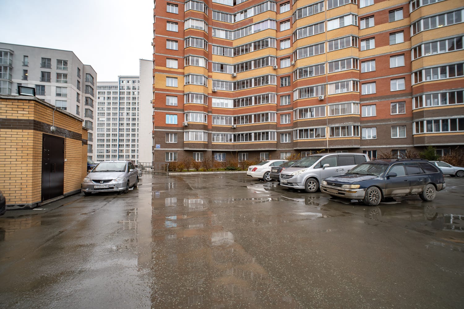 ???? Новая уютная студия 30 м² в шаговой доступности от метро Маркса и Студенческая! ЖК «Панорама–Комета» ????  Рядом ЛДС «Новосибирск», «Сибирь-Арена» и набережная.
