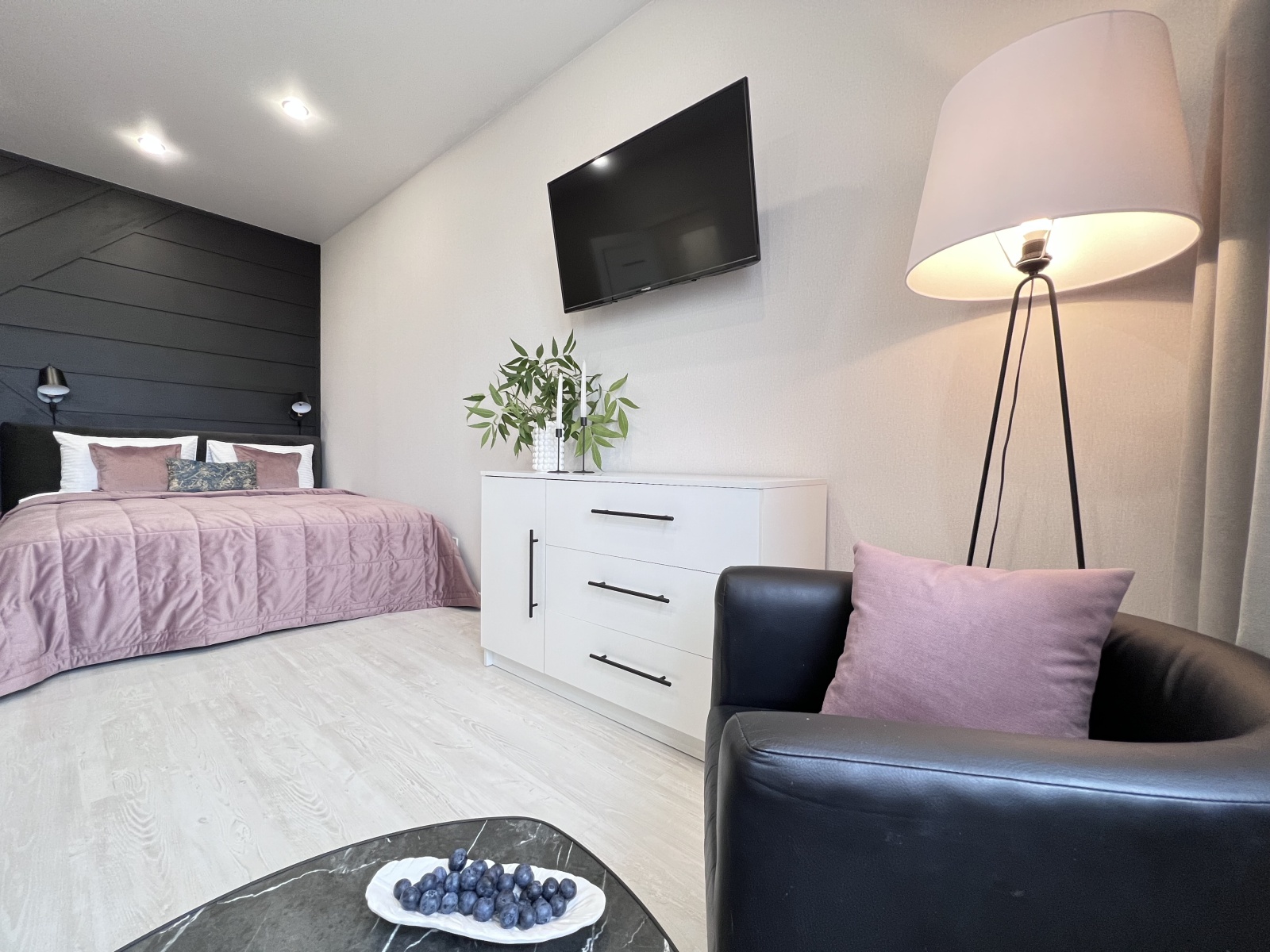 The apartment is a traveler's dream