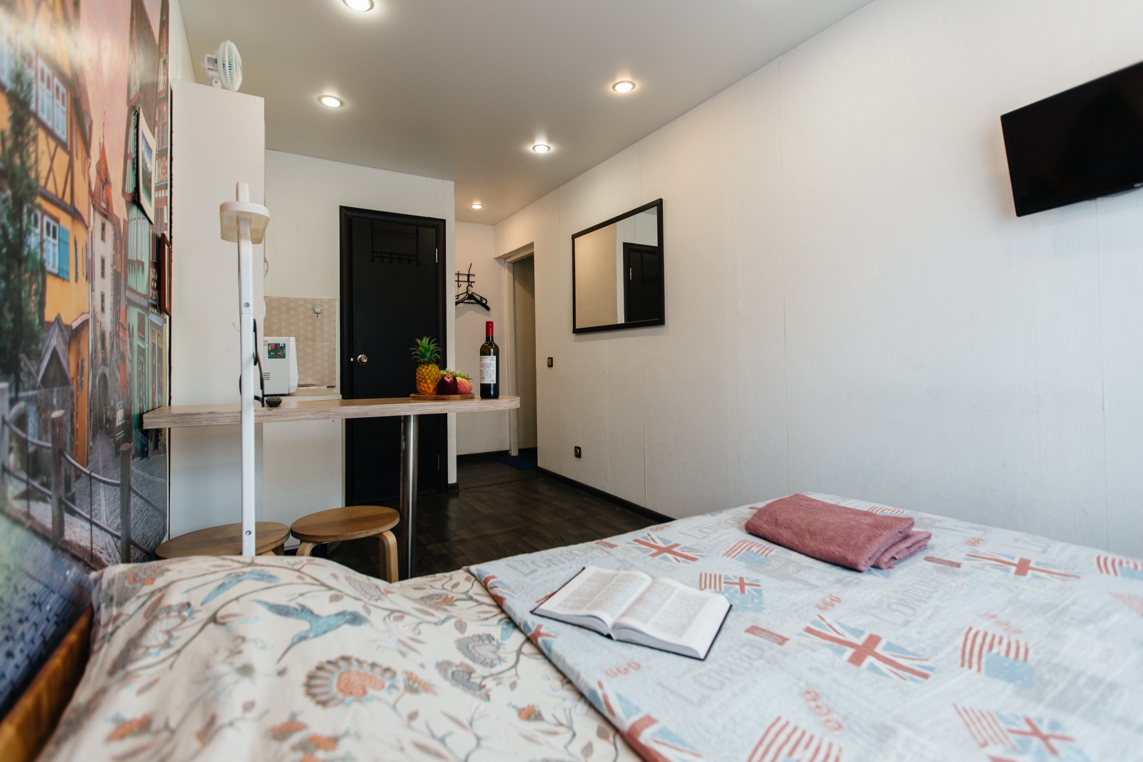 "Welcome Apartment, Уютные Апартаменты в 20м от метро "