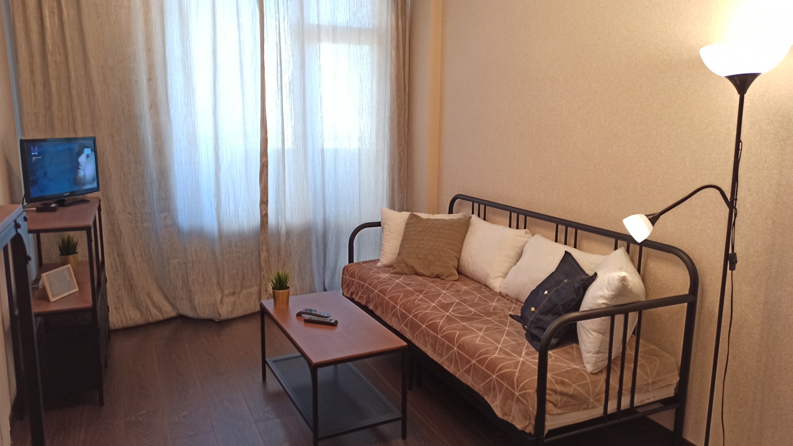 Галущака 15
