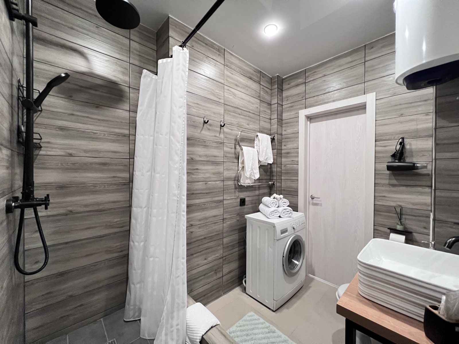 eco apartment near the river