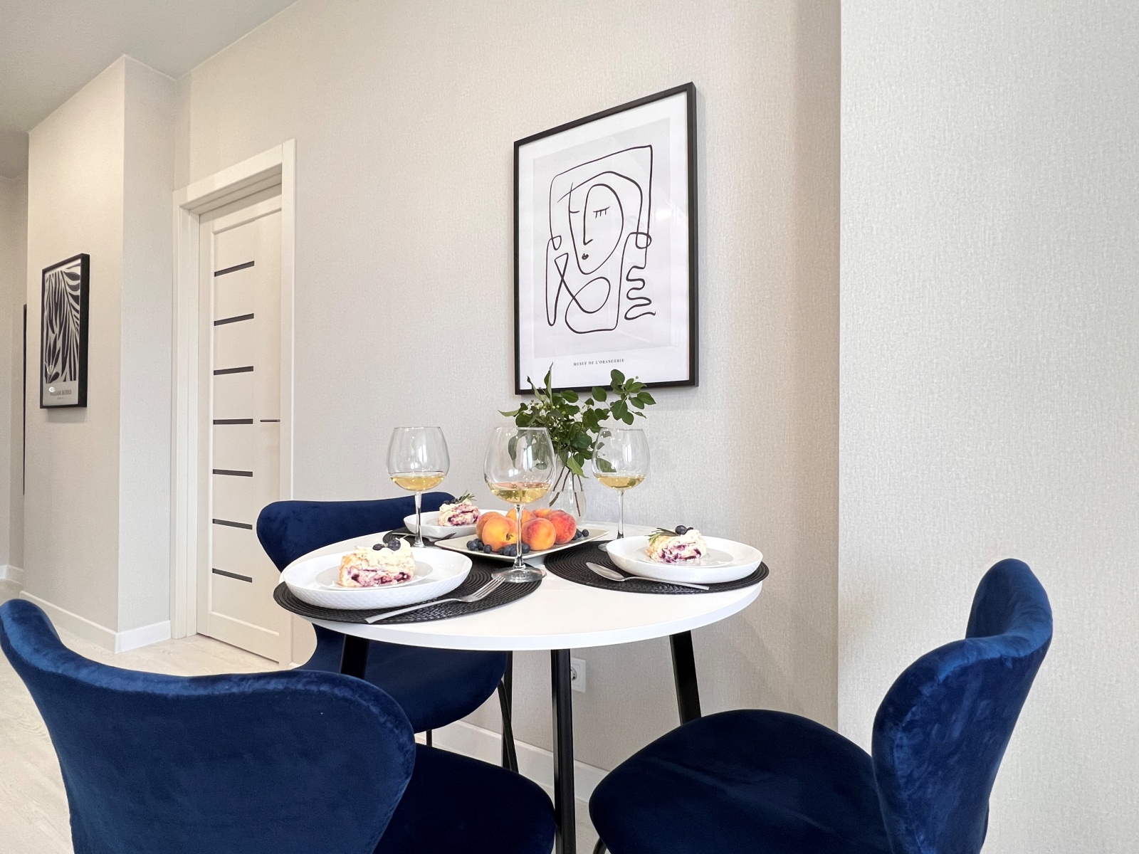 The apartment is a traveler's dream