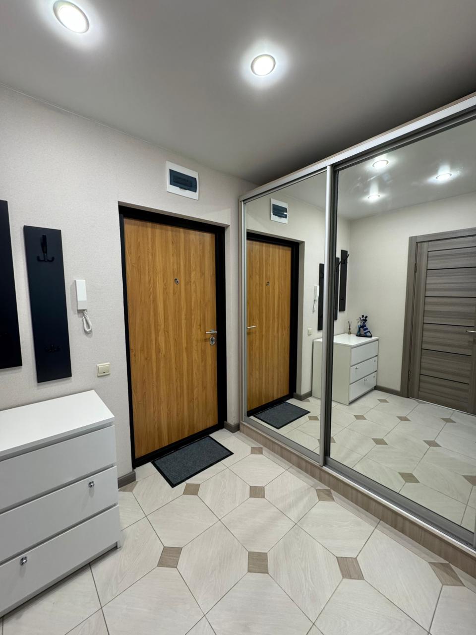 Студия, ул. Немировича-Данченко, 148/1